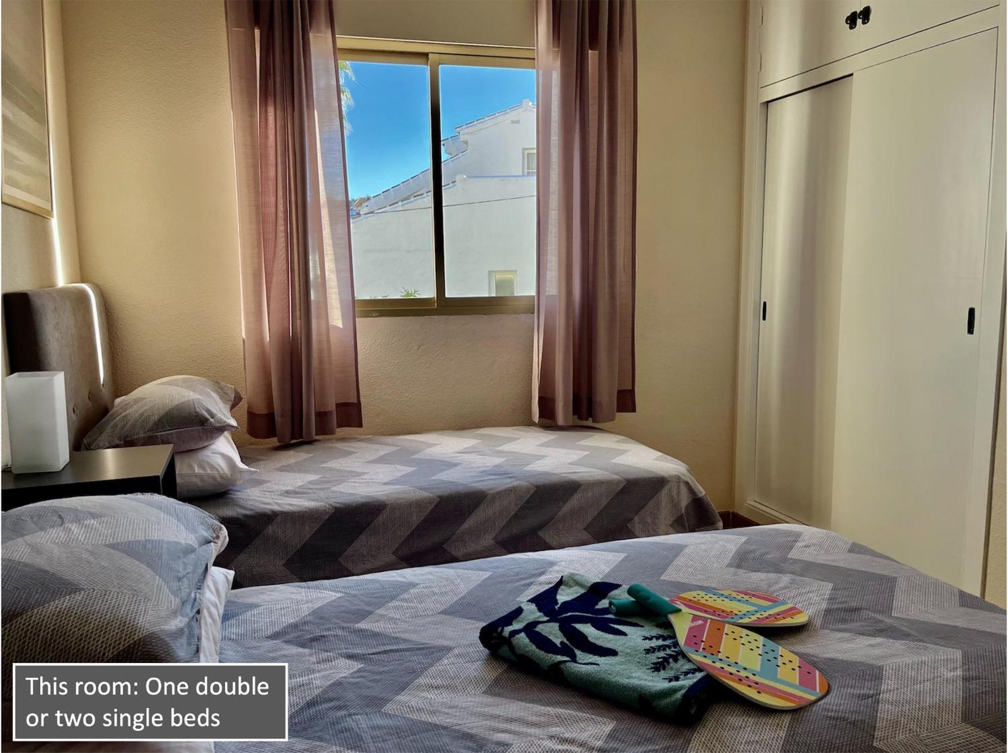 Apartamento Calabella Pirate View, Frontline La Cala *